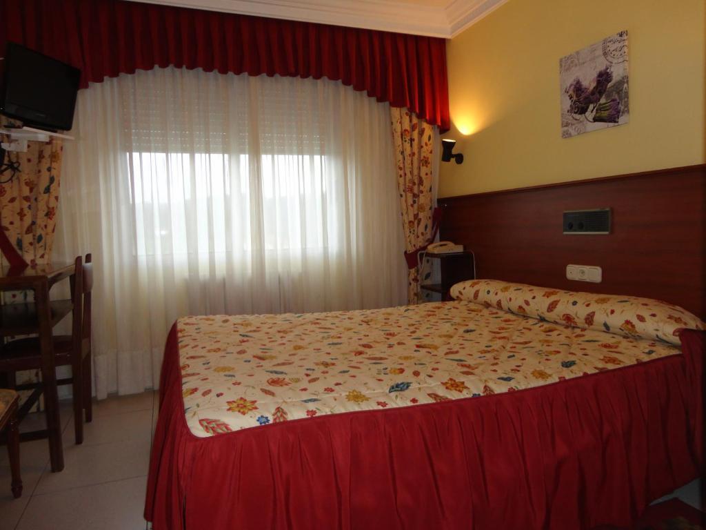 Hotel Garcas Lavacolla Chambre photo